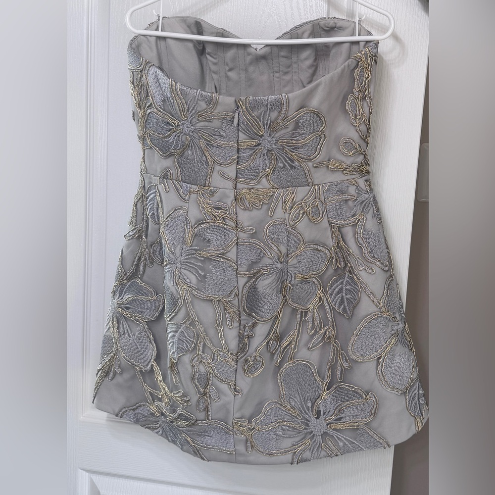 HELSI Lulu Floral Embroidered Strapless Minidress NWT - Picture 7 of 7